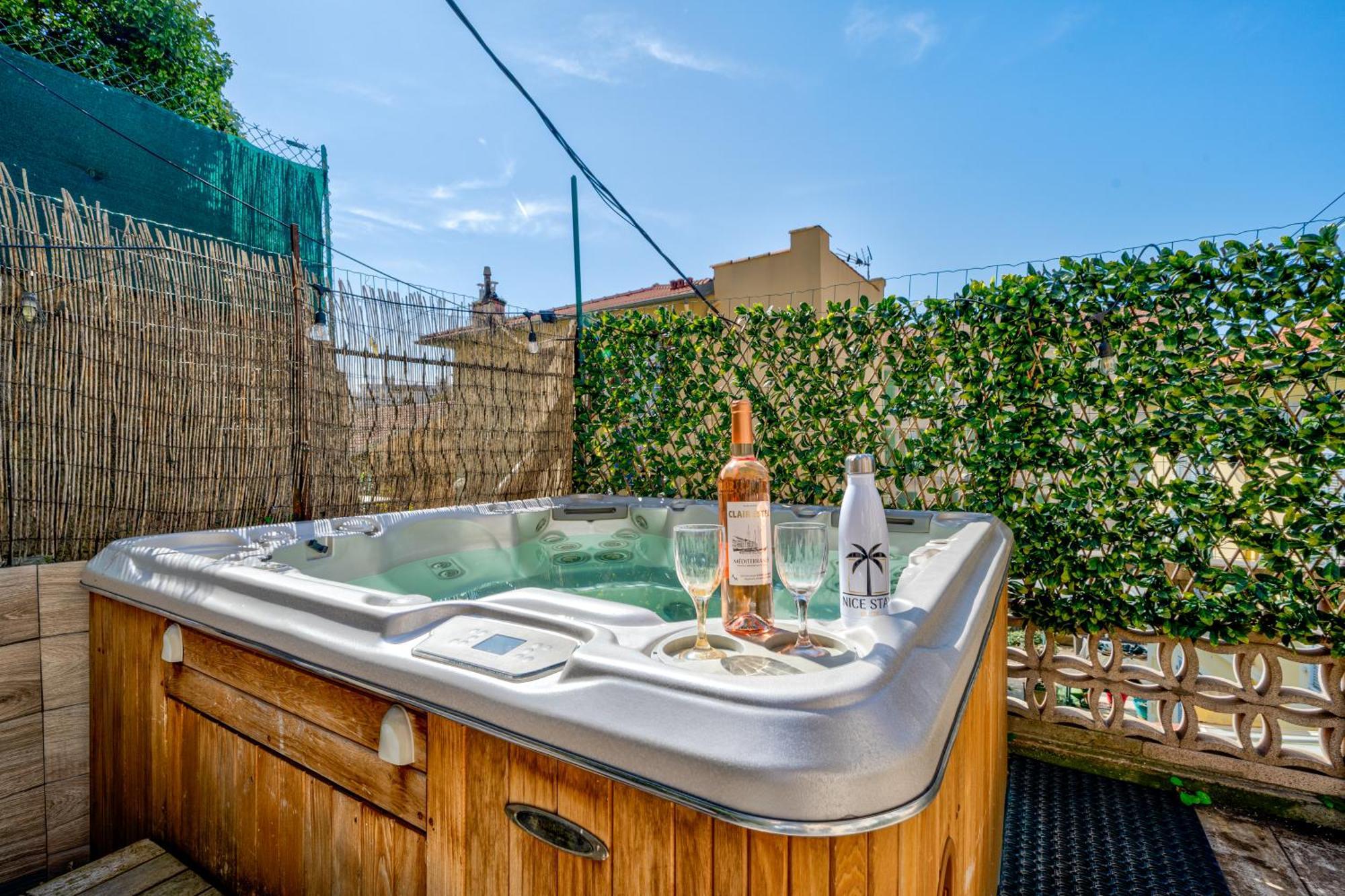 Cosy 4 Pieces Clim Terrasse Jacuzzi Appartamento